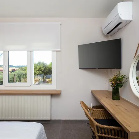 Amd House Apartman *