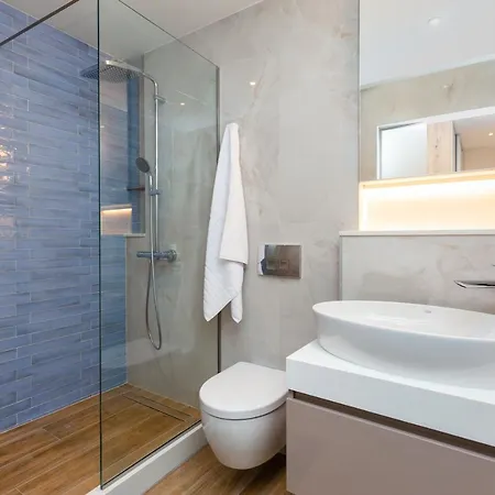 Amd House Apartman *