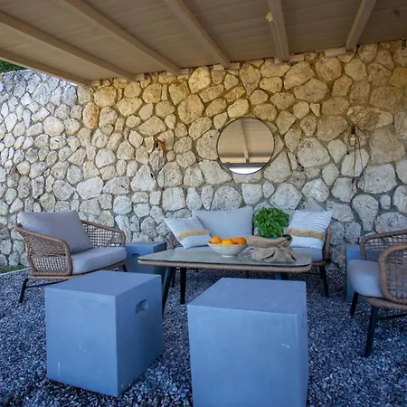 Amd House * Gastouri (Corfu)