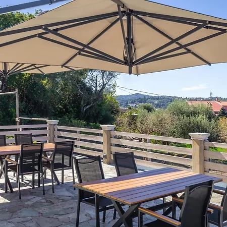 Amd House * Gastouri (Corfu)